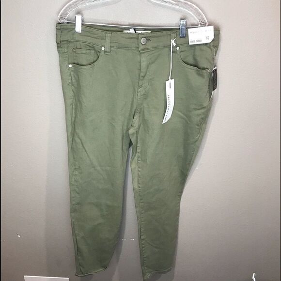 Celebrity Pink Skinny Ankle Jeans women’s size 16 ￼ - Picture 4 of 5